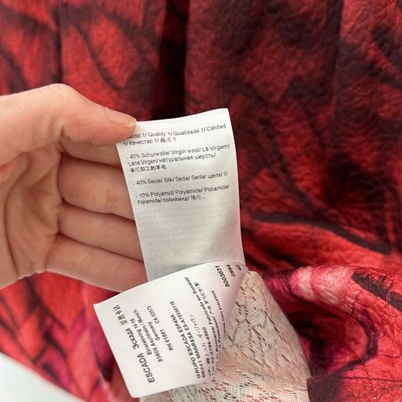 ESCADA Silk Wool Printed Blouse Size 40 - Picture 3 of 5